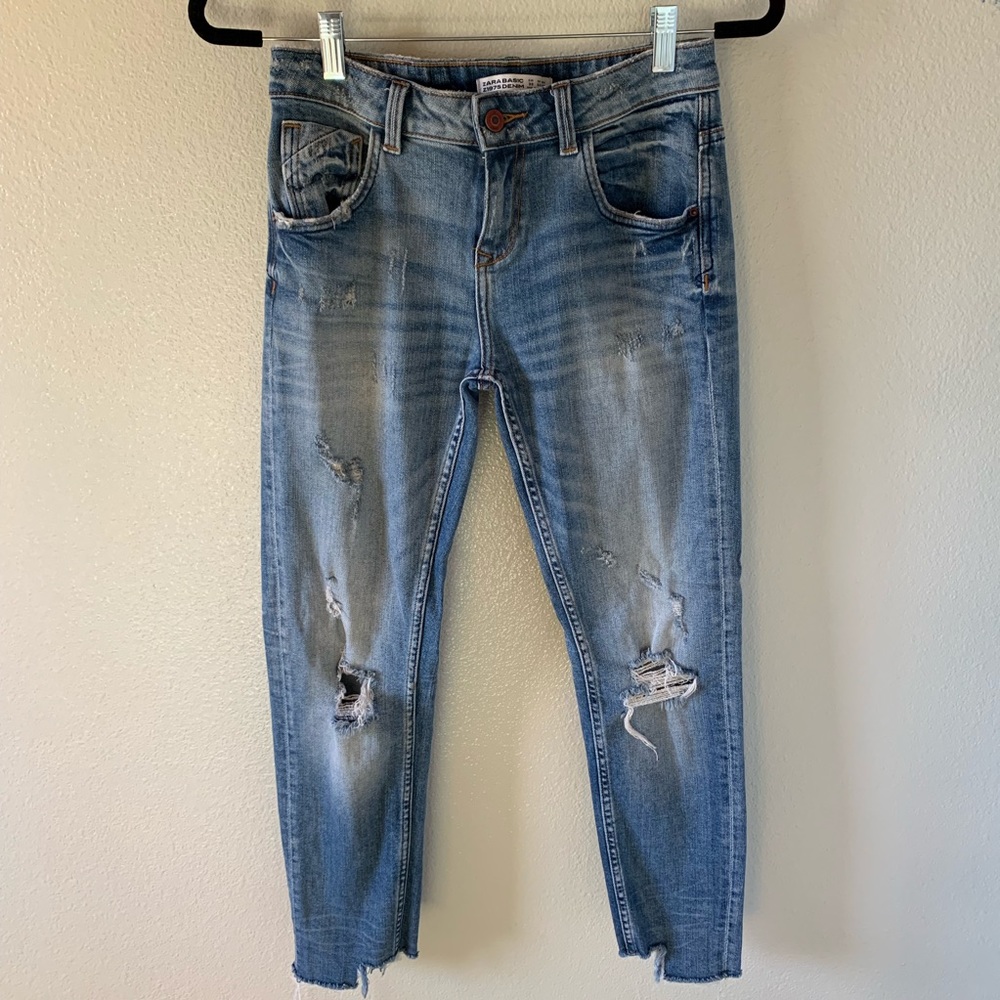 Zara Blue Ripped Ankle Jeans Size 00